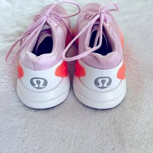 Lululemon Blissfeel Running Shoes size 8 women’s